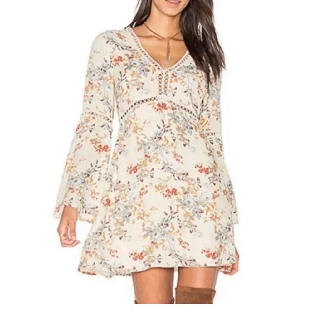 NWOT Revolve WAYF Pembrook Swing Floral Dress